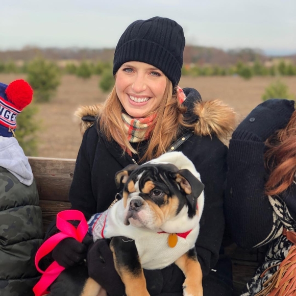 Meet your Posher, Lindsay - Picture 1 of 1